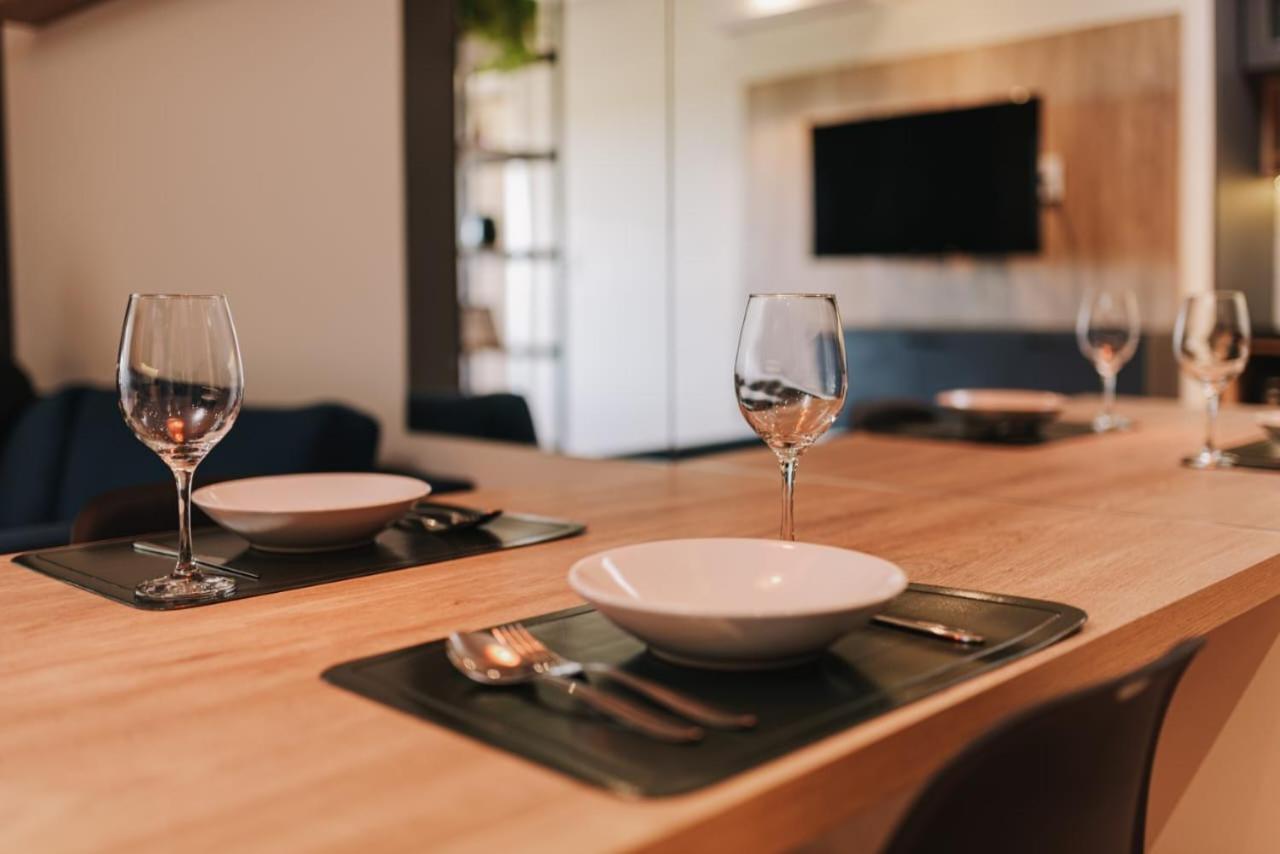 Apartment Studio Estiloso - Garagem Gratis - Ao Lado Do Shopping