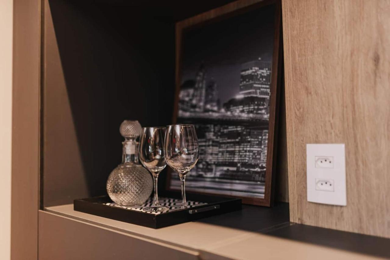 Apartment Studio Estiloso - Garagem Gratis - Ao Lado Do Shopping *
